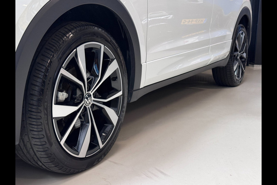Volkswagen T-Cross 1.5 TSI 3X R-Line | IQ LIGHT | CAM | KEYLESS | FACELIFT