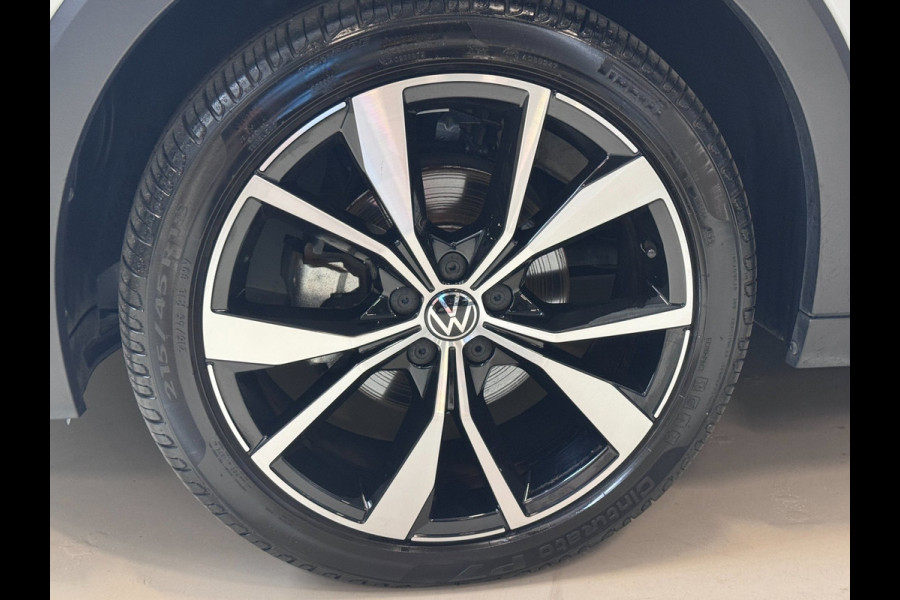 Volkswagen T-Cross 1.5 TSI 3X R-Line | IQ LIGHT | CAM | KEYLESS | FACELIFT