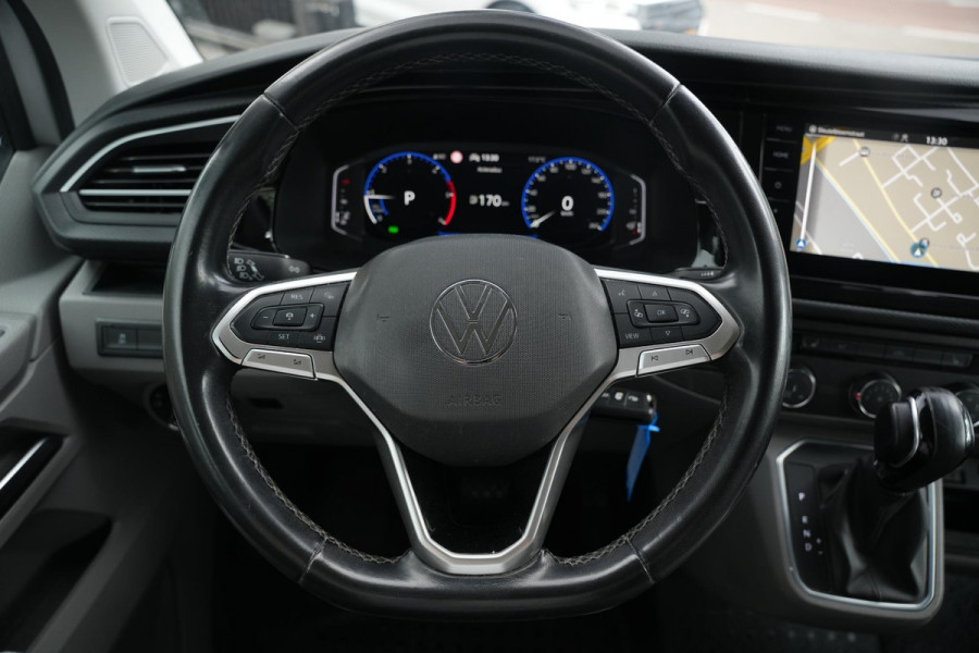 Volkswagen Transporter 2.0 TDI L1H1 4Motion Edition | Automaat | Trekhaak | Multifunctioneel Stuurwiel | Navigatie | Parkeerhulp Voor + Achter | Cruise Control | LED-Koplampen | LED-Achterlichten | Achteruitrijcamera | Airco | DAB+ | Apple/Android Carplay |