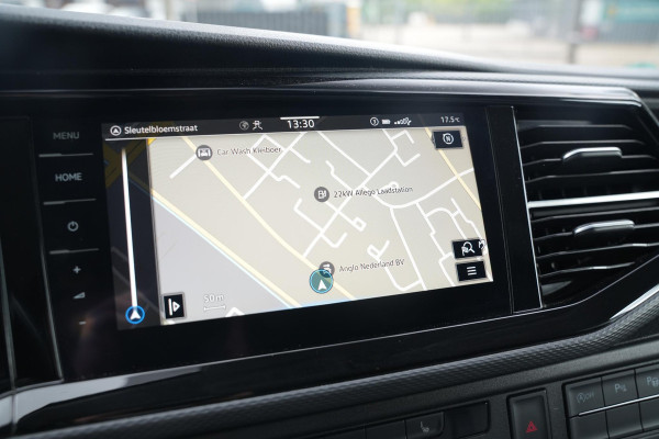 Volkswagen Transporter 2.0 TDI L1H1 4Motion Edition | Automaat | Trekhaak | Multifunctioneel Stuurwiel | Navigatie | Parkeerhulp Voor + Achter | Cruise Control | LED-Koplampen | LED-Achterlichten | Achteruitrijcamera | Airco | DAB+ | Apple/Android Carplay |