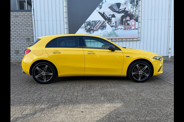 Mercedes-Benz A-Klasse 250 e Advantage 218 Pk | Widescreen | Navigatie | Cruise | Camera | Clima | Lichtmetaal.