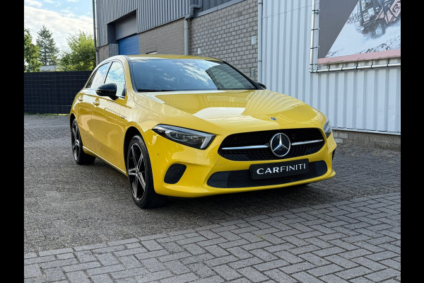 Mercedes-Benz A-Klasse 250 e Advantage 218 Pk | Widescreen | Navigatie | Cruise | Camera | Clima | Lichtmetaal.