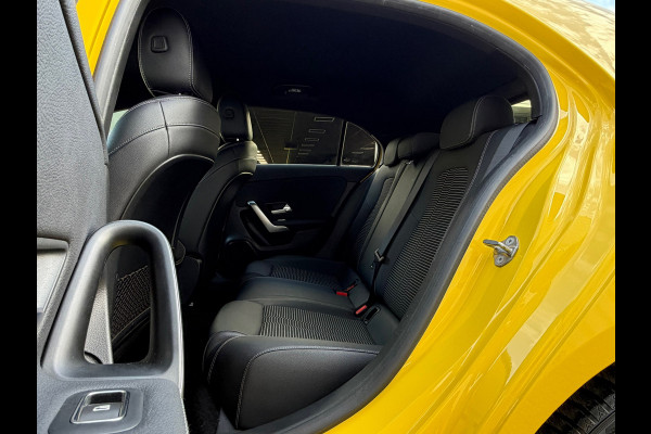 Mercedes-Benz A-Klasse 250 e Advantage 218 Pk | Widescreen | Navigatie | Cruise | Camera | Clima | Lichtmetaal.