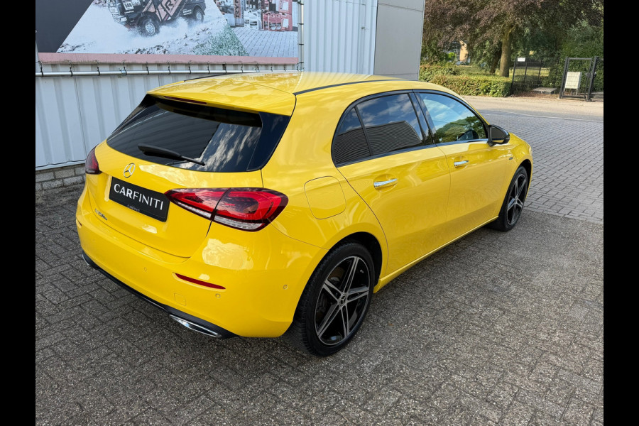 Mercedes-Benz A-Klasse 250 e Advantage 218 Pk | Widescreen | Navigatie | Cruise | Camera | Clima | Lichtmetaal.