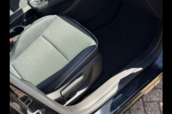 Renault Captur 1.6 E-Tech Hybrid 145 Intens AUT NAVI NAP!