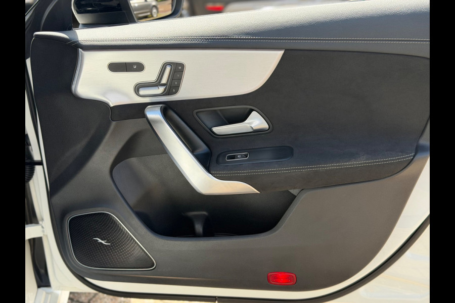 Mercedes-Benz CLA-Klasse 250e Premium Plus 2020 AUT PANO NAP