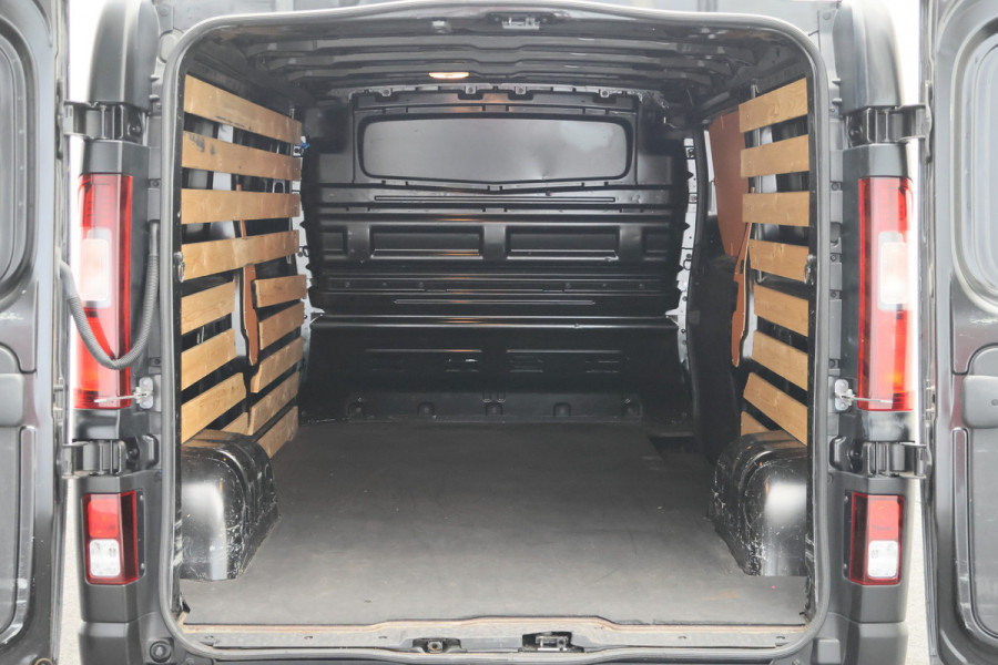 Renault Trafic 2.0 dCi 120 T29 L2H1 Comfort Climate, Camera, Cruise, LED, Navigatie, Bluetooth, PDC, Trekhaak, 18''