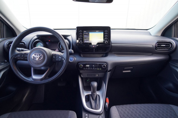 Toyota Yaris 1.5 Hybrid 115 Business Plus / 1e Eigenaar / 31dkm NAP / Navigatie / Climate / Cruise