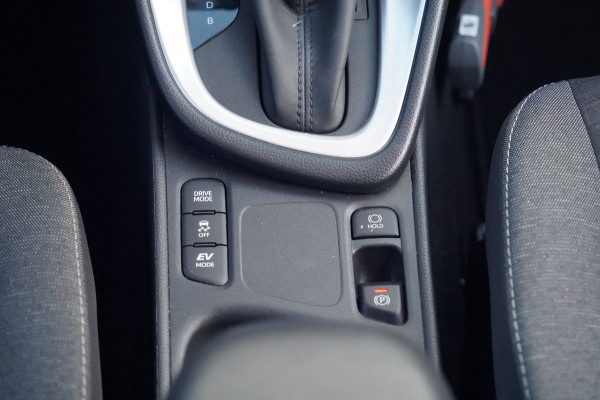 Toyota Yaris 1.5 Hybrid 115 Business Plus / 1e Eigenaar / 31dkm NAP / Navigatie / Climate / Cruise