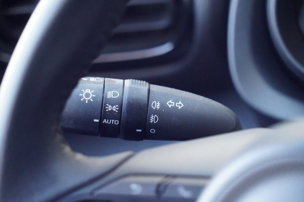 Toyota Yaris 1.5 Hybrid 115 Business Plus / 1e Eigenaar / 31dkm NAP / Navigatie / Climate / Cruise