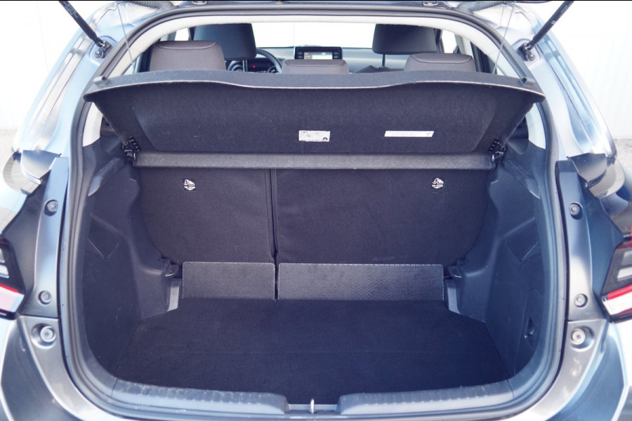 Toyota Yaris 1.5 Hybrid 115 Business Plus / 1e Eigenaar / 31dkm NAP / Navigatie / Climate / Cruise