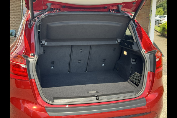 BMW 2 Serie Active Tourer 218i High Executive | Navi, Cruise, Clima, Stoelverw., Bluetooth, 18" LMV | Dealeronderhouden |
