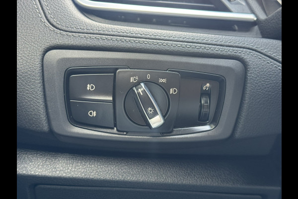 BMW 2 Serie Active Tourer 218i High Executive | Navi, Cruise, Clima, Stoelverw., Bluetooth, 18" LMV | Dealeronderhouden |