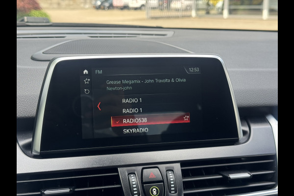 BMW 2 Serie Active Tourer 218i High Executive | Navi, Cruise, Clima, Stoelverw., Bluetooth, 18" LMV | Dealeronderhouden |