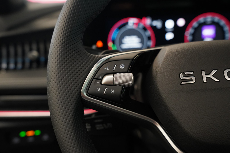 Škoda Superb Combi 1.5 TSI PHEV Sportline Business Climate control Panoramadak Leder Elek. Stoelen Stoel Ventilatie/Verwarming 24 Maanden garantie* (Vraag naar de voorwaarden)