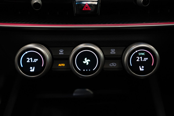 Škoda Superb Combi 1.5 TSI PHEV Sportline Business Climate control Panoramadak Leder Elek. Stoelen Stoel Ventilatie/Verwarming 24 Maanden garantie* (Vraag naar de voorwaarden)
