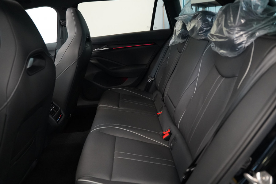 Škoda Superb Combi 1.5 TSI PHEV Sportline Business Climate control Panoramadak Leder Elek. Stoelen Stoel Ventilatie/Verwarming 24 Maanden garantie* (Vraag naar de voorwaarden)