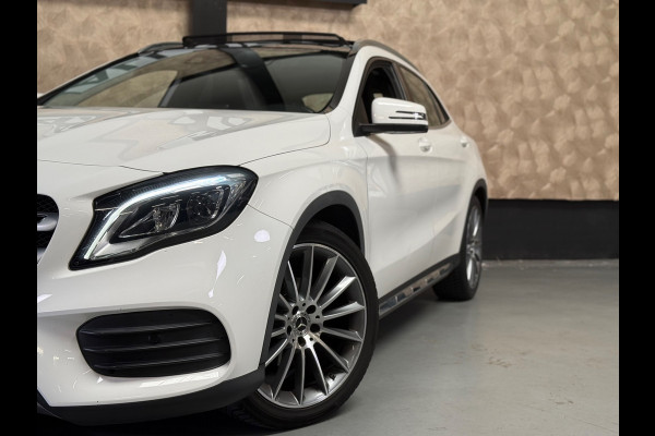 Mercedes-Benz GLA 200 AMG Edition White| Pano | Camera | 19 inch | Led |