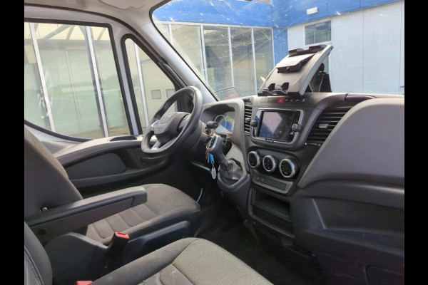 Iveco Daily 40C16 3.0 Hi-matic Bakwagen met Laadklep 1000kg