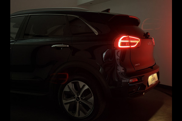 Kia e-Niro DynamicPlusLine 64 kWh | Stoelen & Stuurwiel verwarmd | SOH 94,3 %