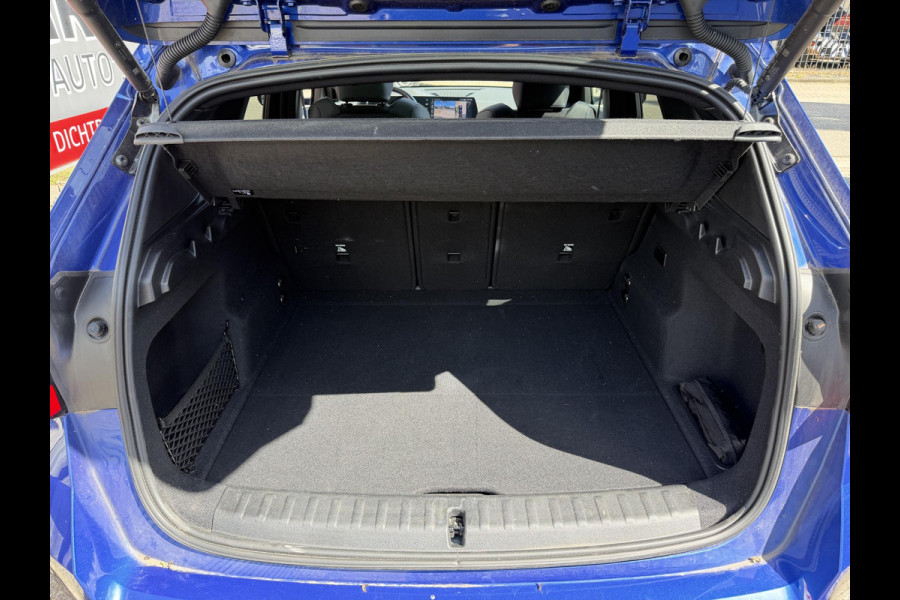 BMW X1 xDrive30e M Sport Pro 19''/Panoramadak/Harman Kardon/Trekhaak/Elektrische stoel + memory + massage/Keyless/Adaptieve cruise/360 Camera