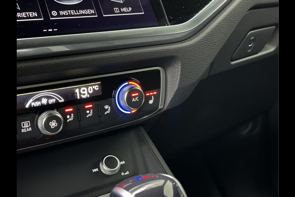 Audi Q3 Sportback 45 TFSI e 245pk S-Line | #RS-Leder | ACC | Trekhaak | Zwarte Hemelbekleding | Navi Plus | Lane Assist | Dodehoek | Lane-Assist | Stoelverwarming | Climate-Control | LED | Interieur-Voorverwarming | Bovag Garantie |