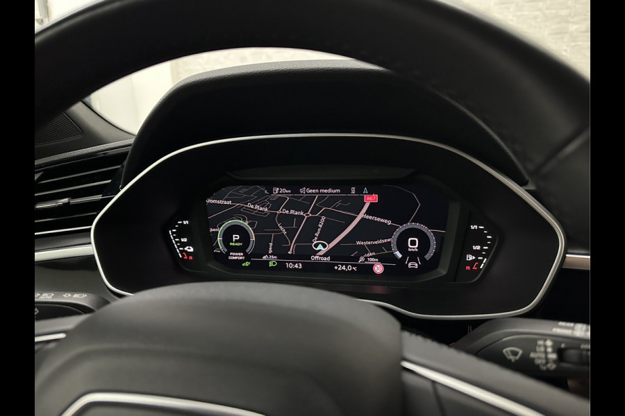 Audi Q3 Sportback 45 TFSI e 245pk S-Line | #RS-Leder | ACC | Trekhaak | Zwarte Hemelbekleding | Navi Plus | Lane Assist | Dodehoek | Lane-Assist | Stoelverwarming | Climate-Control | LED | Interieur-Voorverwarming | Bovag Garantie |
