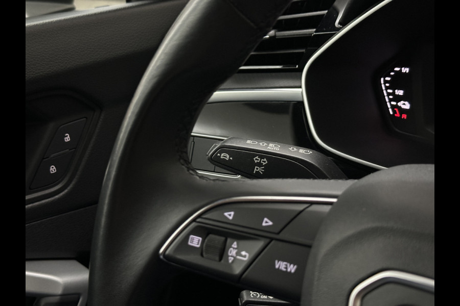 Audi Q3 Sportback 45 TFSI e 245pk S-Line | #RS-Leder | ACC | Trekhaak | Zwarte Hemelbekleding | Navi Plus | Lane Assist | Dodehoek | Lane-Assist | Stoelverwarming | Climate-Control | LED | Interieur-Voorverwarming | Bovag Garantie |