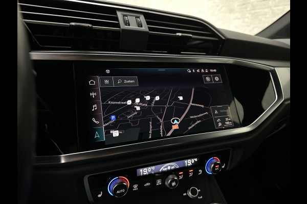 Audi Q3 Sportback 45 TFSI e 245pk S-Line | #RS-Leder | ACC | Trekhaak | Zwarte Hemelbekleding | Navi Plus | Lane Assist | Dodehoek | Lane-Assist | Stoelverwarming | Climate-Control | LED | Interieur-Voorverwarming | Bovag Garantie |