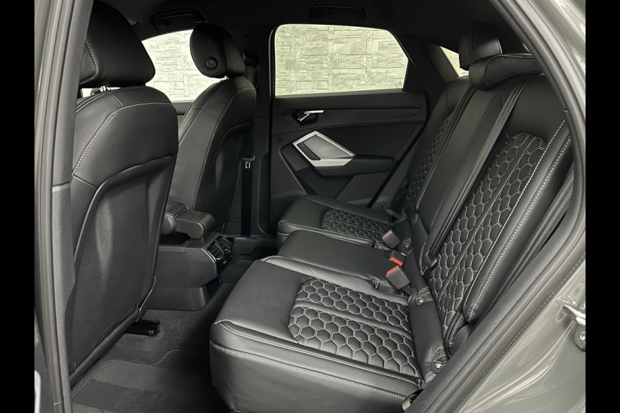 Audi Q3 Sportback 45 TFSI e 245pk S-Line | #RS-Leder | ACC | Trekhaak | Zwarte Hemelbekleding | Navi Plus | Lane Assist | Dodehoek | Lane-Assist | Stoelverwarming | Climate-Control | LED | Interieur-Voorverwarming | Bovag Garantie |