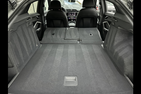 Audi Q3 Sportback 45 TFSI e 245pk S-Line | #RS-Leder | ACC | Trekhaak | Zwarte Hemelbekleding | Navi Plus | Lane Assist | Dodehoek | Lane-Assist | Stoelverwarming | Climate-Control | LED | Interieur-Voorverwarming | Bovag Garantie |