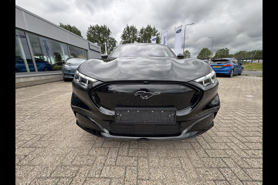 Ford Mustang Mach-E Premium AWD 75 kWh 315pk | Panoramadak | 19 inch Lichtmetaal