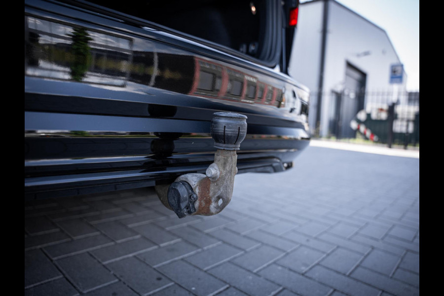 Volvo V60 2.0 T6 Plug-in hybrid AWD - R-Design l Pano l Trekh. l H&K