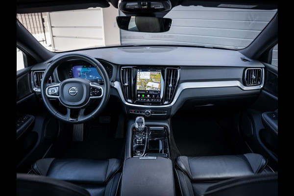 Volvo V60 2.0 T6 Plug-in hybrid AWD - R-Design l Pano l Trekh. l H&K