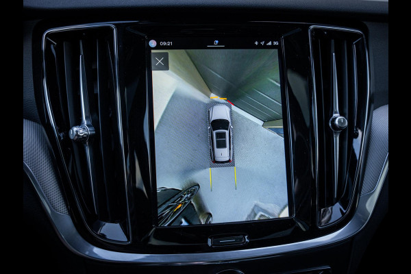 Volvo V60 2.0 T6 Plug-in hybrid AWD - R-Design l Pano l Trekh. l H&K