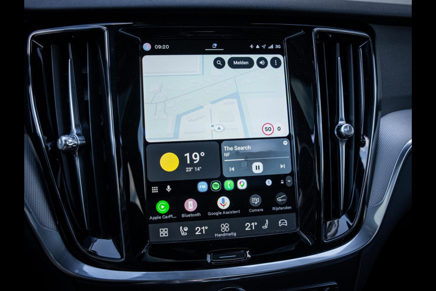 Volvo V60 2.0 T6 Plug-in hybrid AWD - R-Design l Pano l Trekh. l H&K