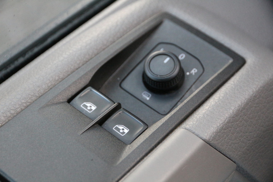 Volkswagen Crafter 2.0 TDI 177 | Aut. | L4H3/L3H2 | LED | Trekhaak | Cruise | Airco..