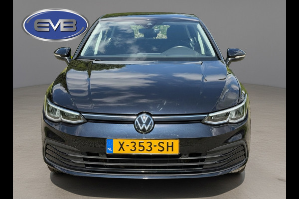Volkswagen Golf 1.0 eTSI AUTOMAAT Life, achteruitrijcamera, navigatie, sfeerverlichting, climaat, 1 e eigenaar, NL auto met nap
