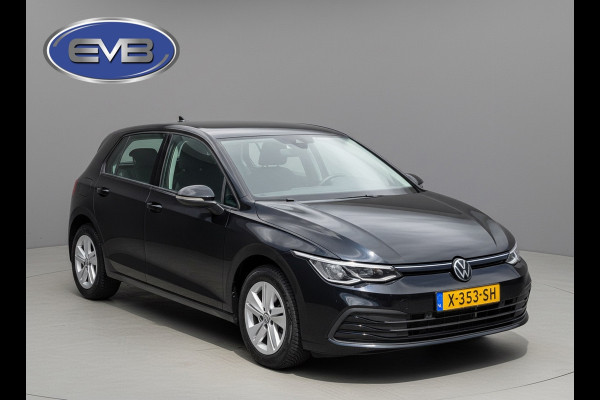 Volkswagen Golf 1.0 eTSI AUTOMAAT Life, achteruitrijcamera, navigatie, sfeerverlichting, climaat, 1 e eigenaar, NL auto met nap