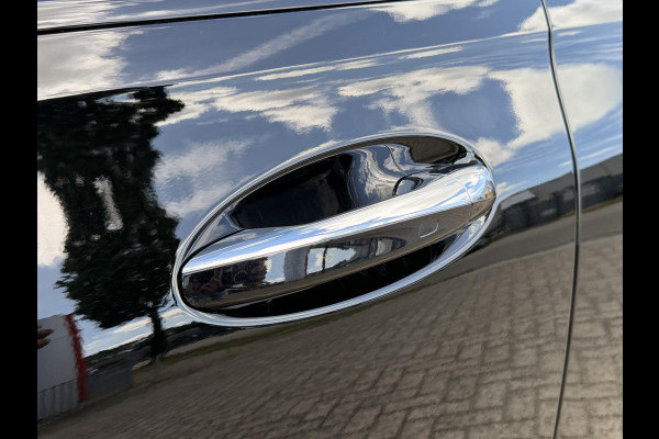 Mercedes-Benz B-Klasse 250 e AMG Line 18''/Dodehoek/Camera/Keyless/Sfeerverlichting/DAB/PDC v+a/Stoelverwarming/Apple Carplay & Android Auto