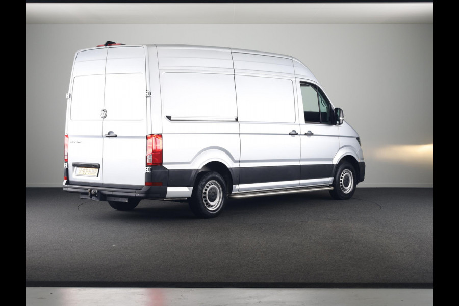 Volkswagen Crafter 35 2.0 TDI L3H3 Highline EURO VI 140 pk Automaat | Verlengde garantie | Navigatie | Trekhaak | Parkeersensoren | Achteruitrijcamera |