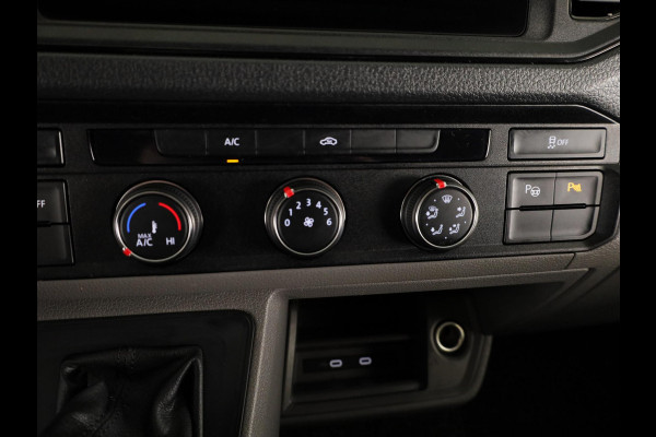 Volkswagen Crafter 35 2.0 TDI L3H3 Highline EURO VI 140 pk Automaat | Verlengde garantie | Navigatie | Trekhaak | Parkeersensoren | Achteruitrijcamera |
