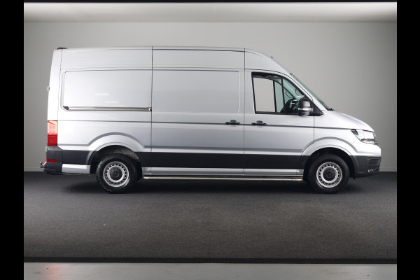 Volkswagen Crafter 35 2.0 TDI L3H3 Highline EURO VI 140 pk Automaat | Verlengde garantie | Navigatie | Trekhaak | Parkeersensoren | Achteruitrijcamera |
