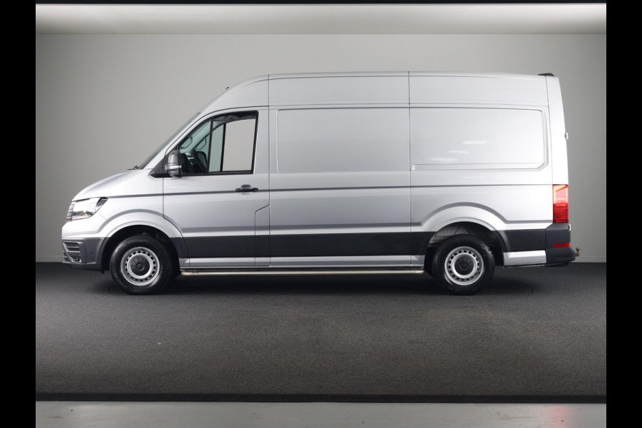 Volkswagen Crafter 35 2.0 TDI L3H3 Highline EURO VI 140 pk Automaat | Verlengde garantie | Navigatie | Trekhaak | Parkeersensoren | Achteruitrijcamera |