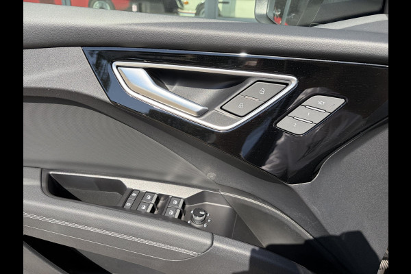 Audi Q4 Sportback e-tron 45 S Edition 82 kWh S-LINE BINNEN + BUITEN VAN: 48.900,- VOOR: 44.877,- UW WKOORDEEL: 4.023,- | 21 INCH!| MEM. STOEL| ACHTERUITRIJCAMERA| NAPPA LEER| DIAMOND STICHING | FABR. GARANTIE T/M 2028