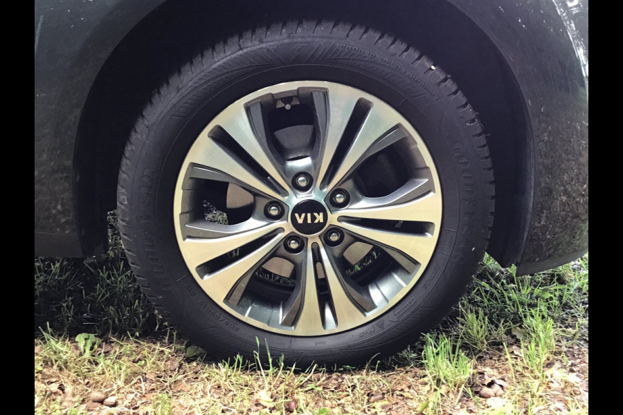 Kia Venga 1.6 CVVT Edition AUTOMAAT/Camera All-seasons