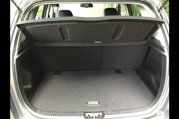 Kia Venga 1.6 CVVT Edition AUTOMAAT/Camera All-seasons