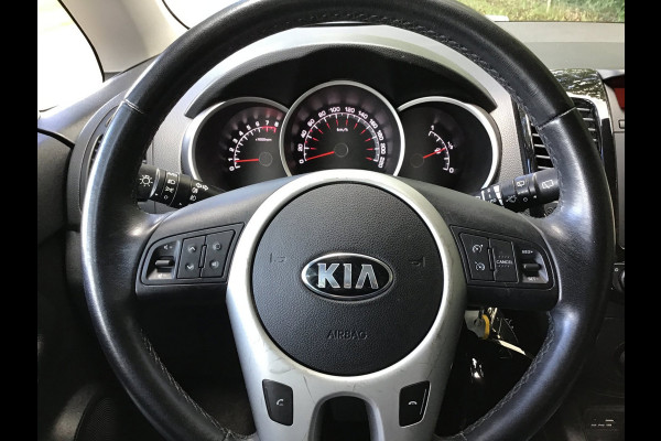 Kia Venga 1.6 CVVT Edition AUTOMAAT/Camera All-seasons