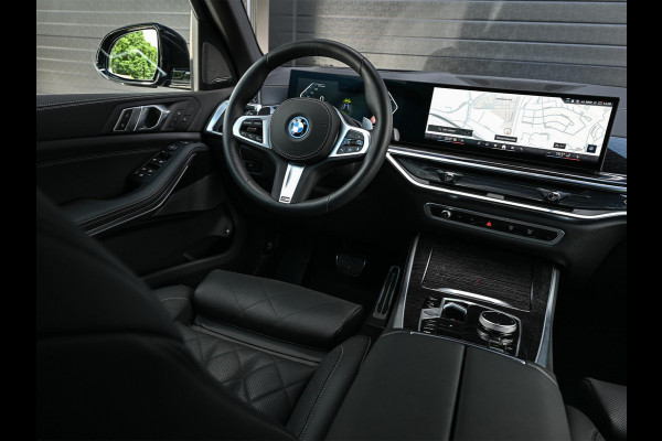BMW X5 xDrive50e | M-Sport Pro | Panoramadak | Active Cruise | 360 Camera | Iconic Glow | Harman/Kardon | Memory Seats | Head-Up | Luchtvering | Ambiance Interieur | Trekhaak |