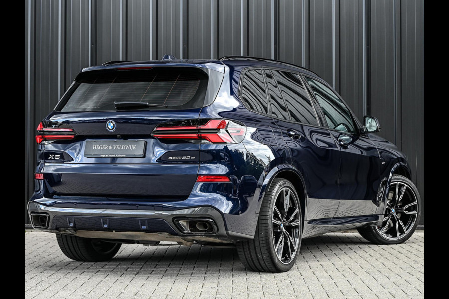 BMW X5 xDrive50e | M-Sport Pro | Panoramadak | Active Cruise | 360 Camera | Iconic Glow | Harman/Kardon | Memory Seats | Head-Up | Luchtvering | Ambiance Interieur | Trekhaak |